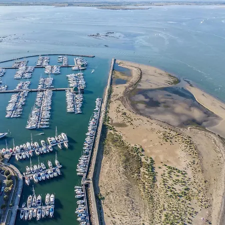 Lägenhet La Terrazza Sul Faro *