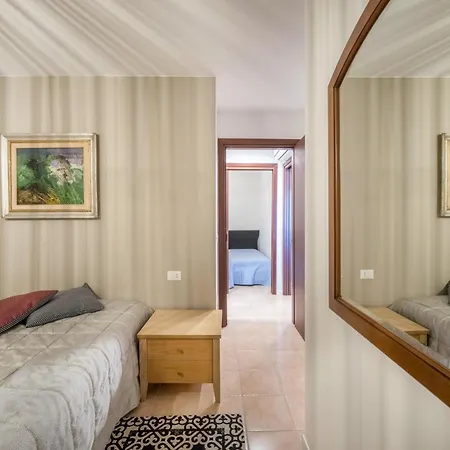 La Terrazza Sul Faro Apartment *